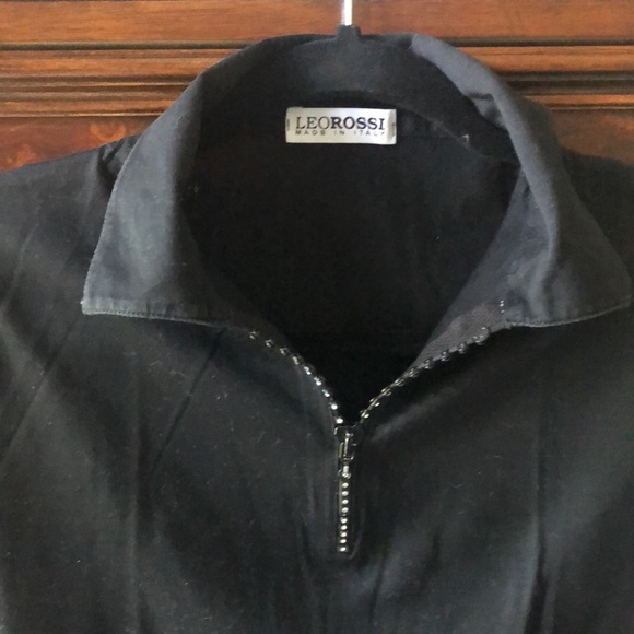 Sleeveless black top cotton top with decorative zipper at front and collar. - Picture 2 of 4